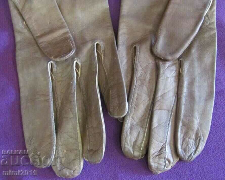 Auction 30's Antique Ladies Leather Gloves genuine leather Auction 30's Antique Ladies Leather Gloves genuine leather