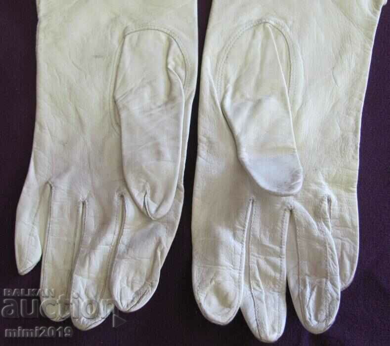30's Antique Ladies Leather Gloves genuine leather - 5