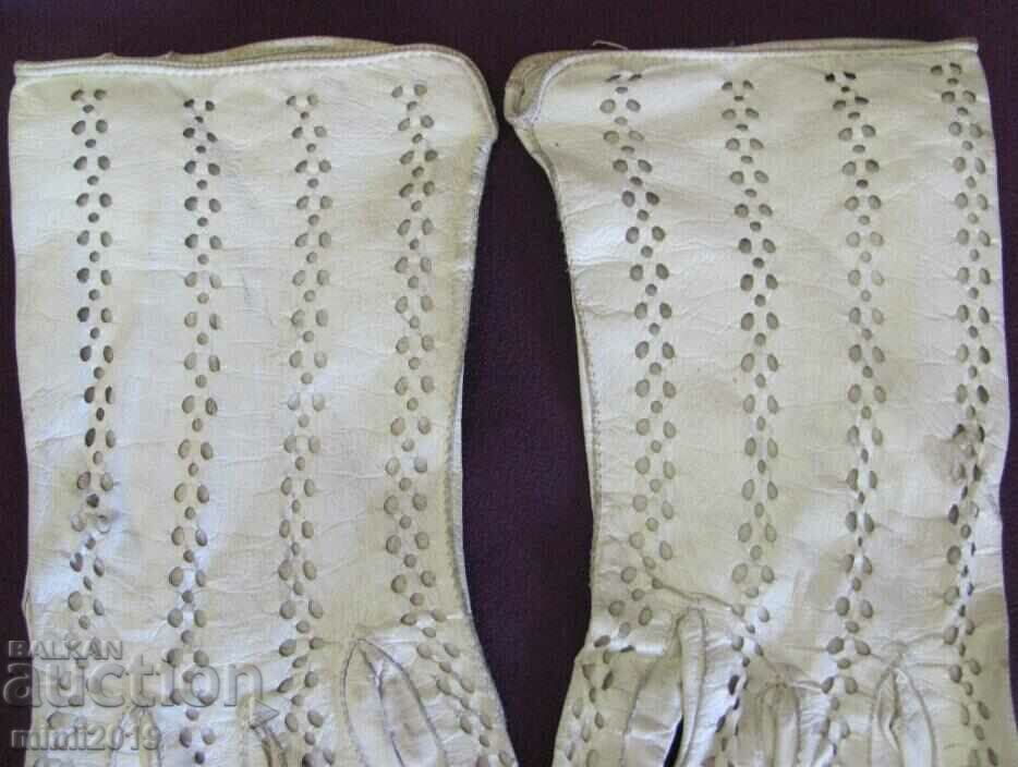 Auction 30's Antique Ladies Leather Gloves genuine leather Auction 30's Antique Ladies Leather Gloves genuine leather