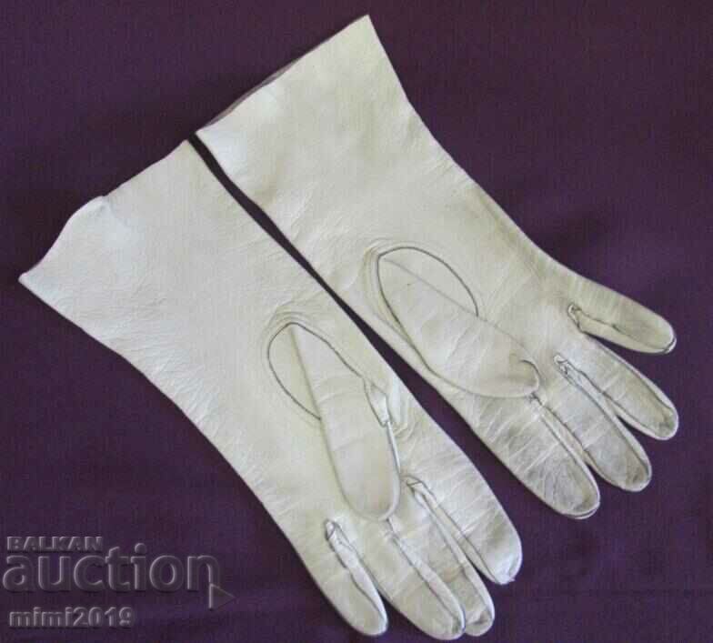 Auction 30's Antique Ladies Leather Gloves genuine leather Auction 30's Antique Ladies Leather Gloves genuine leather