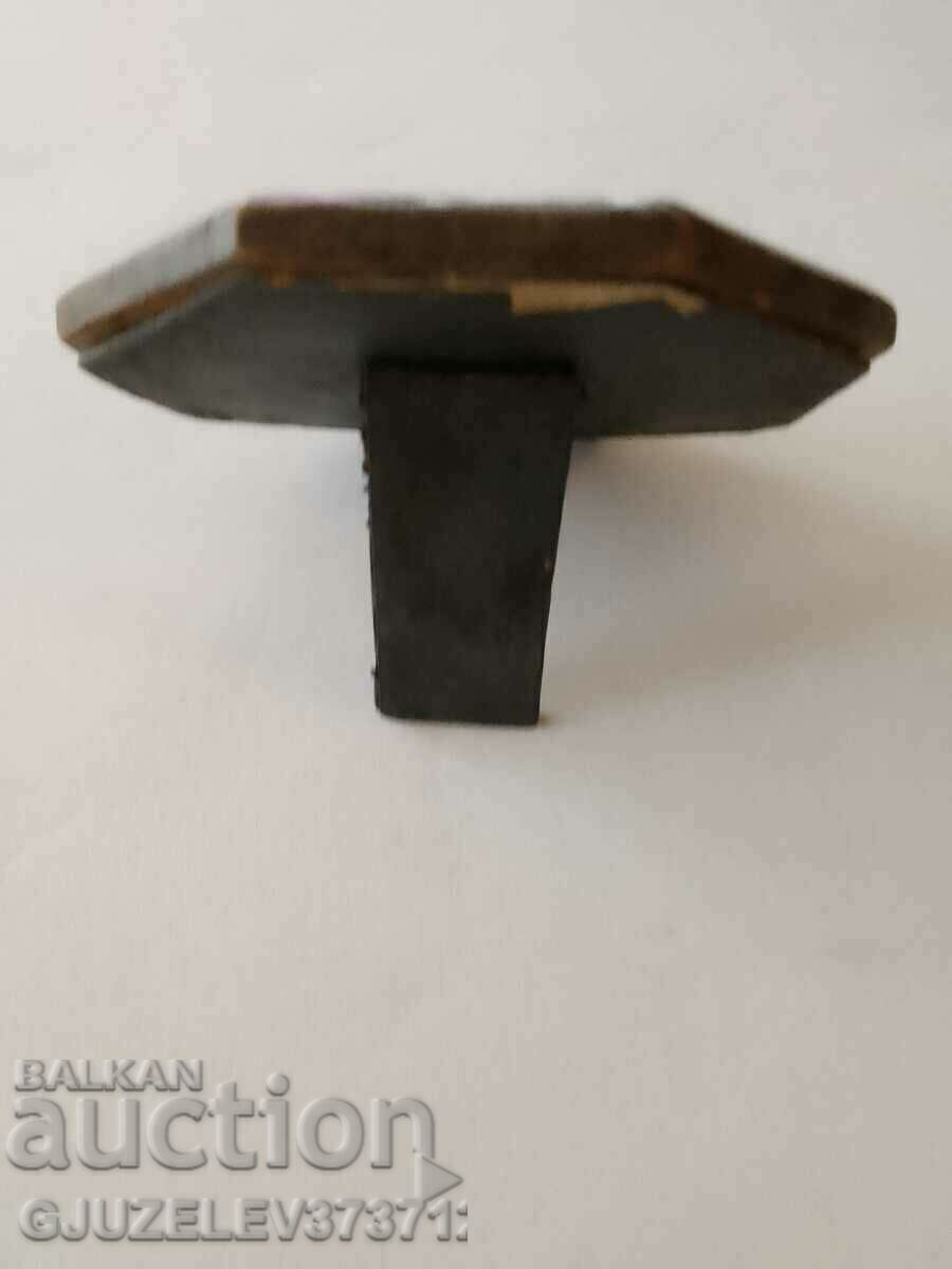 Παράδοση Παλιά ξύλινη κορνίζα