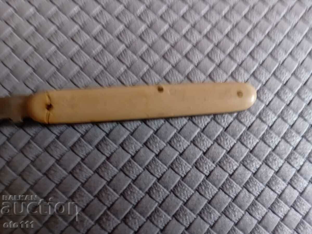 Auction  OLD MINI KNIFE, KNIFE, LEG