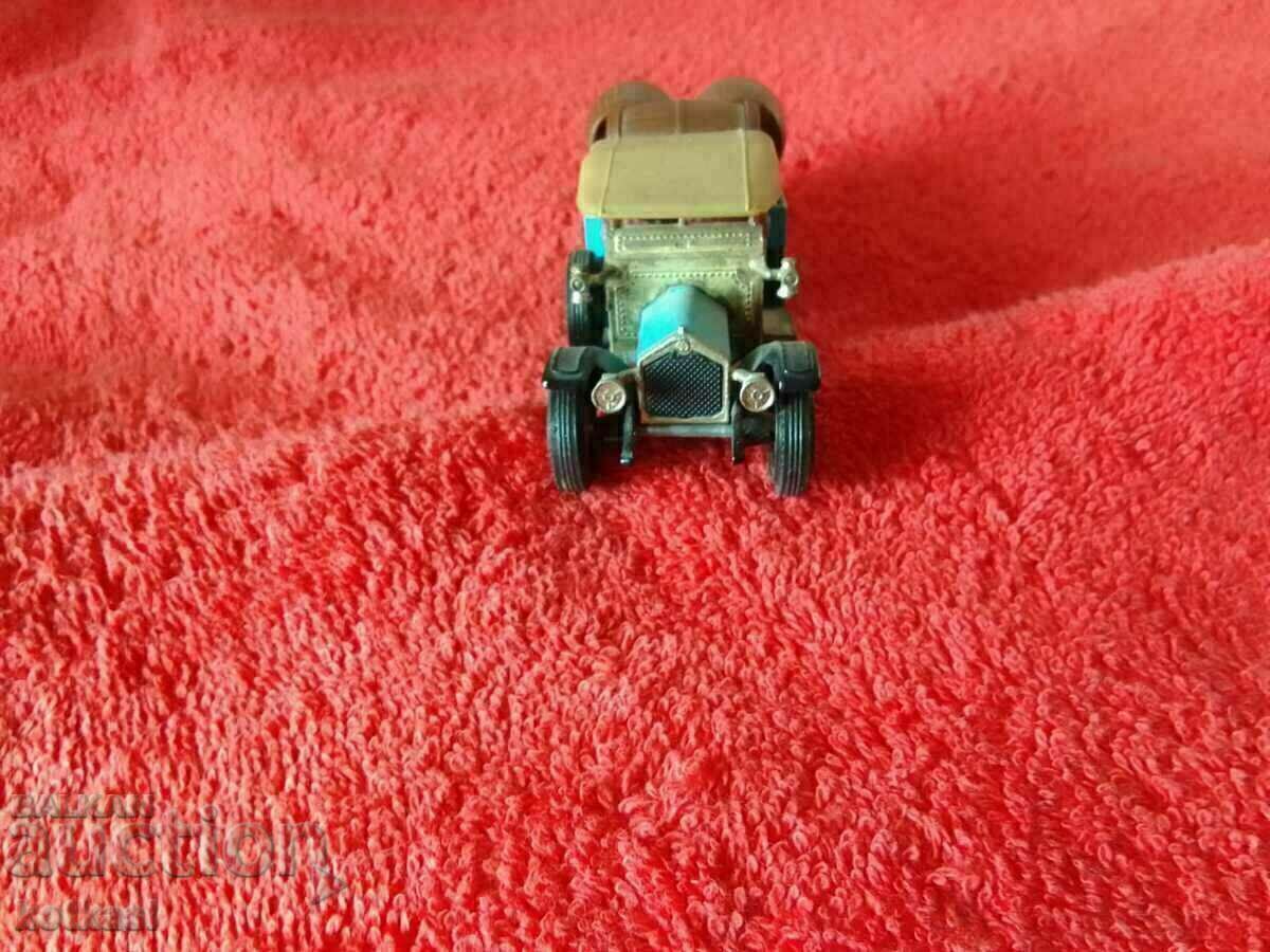 Auction Old Metal Matchbox Truck 1973 England Model Yesteryear Auction Old Metal Matchbox Truck 1973 England Model Yesteryear