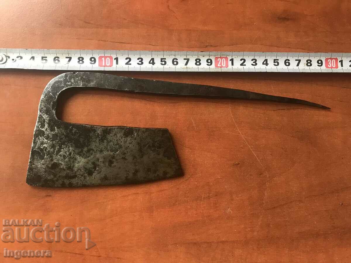 SATURN BLADE FORGED TOOL ANTIQUE AX