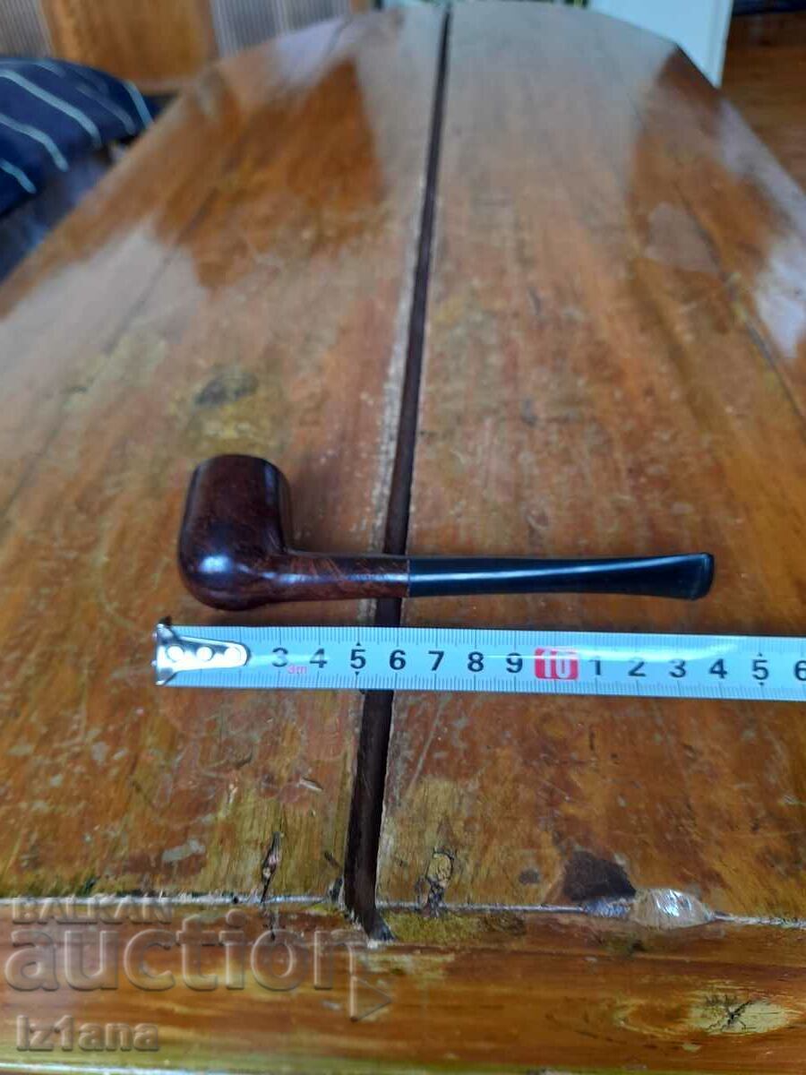 An old pipe - 6