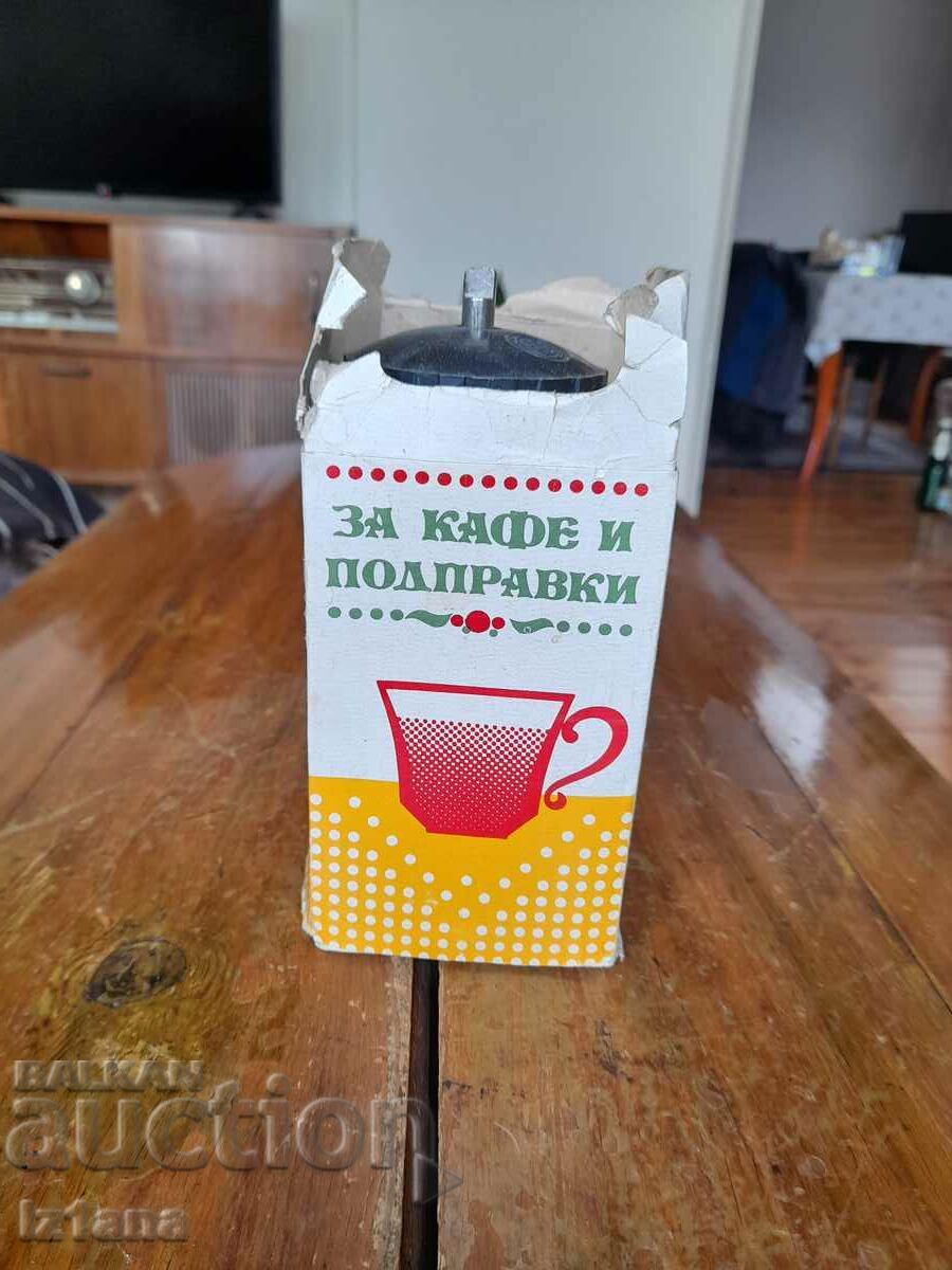 Old coffee grinder, grinder, coffee grinder Old coffee grinder, grinder, coffee grinder