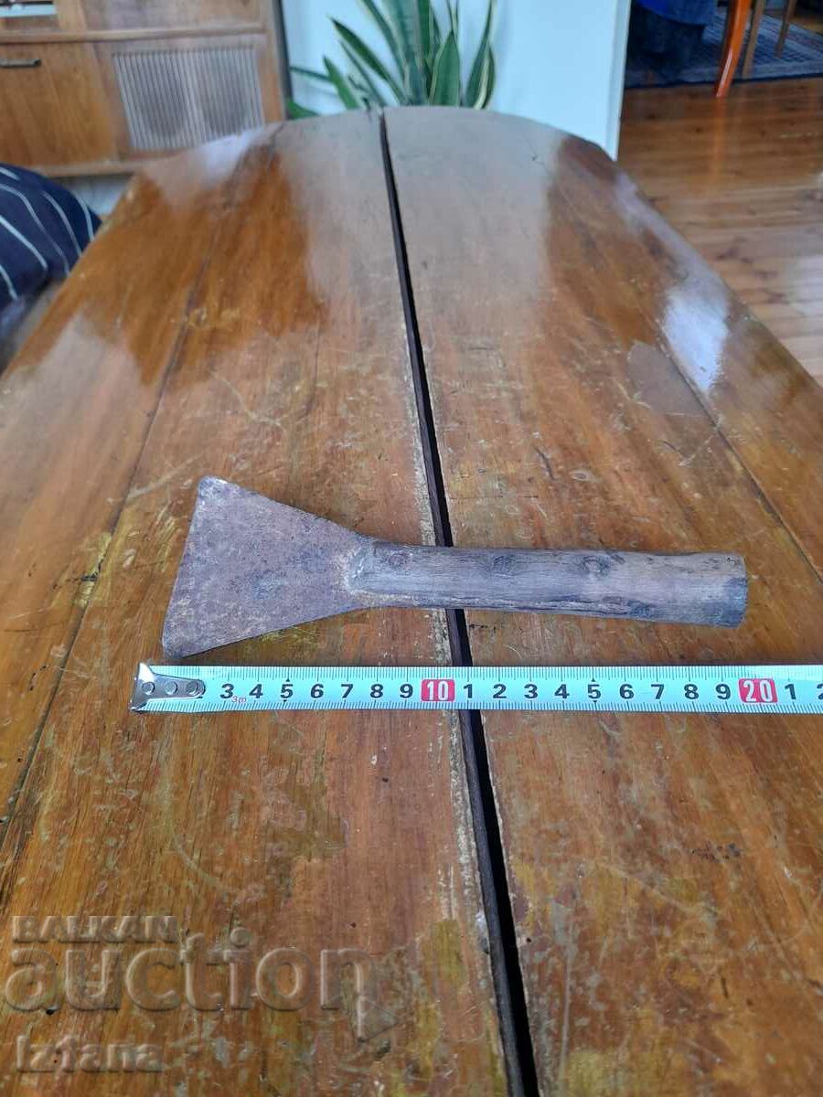 An old tool, a scraper with price 18.00 BGN | € 9.20 An old tool, a scraper with price 18.00 BGN | € 9.20
