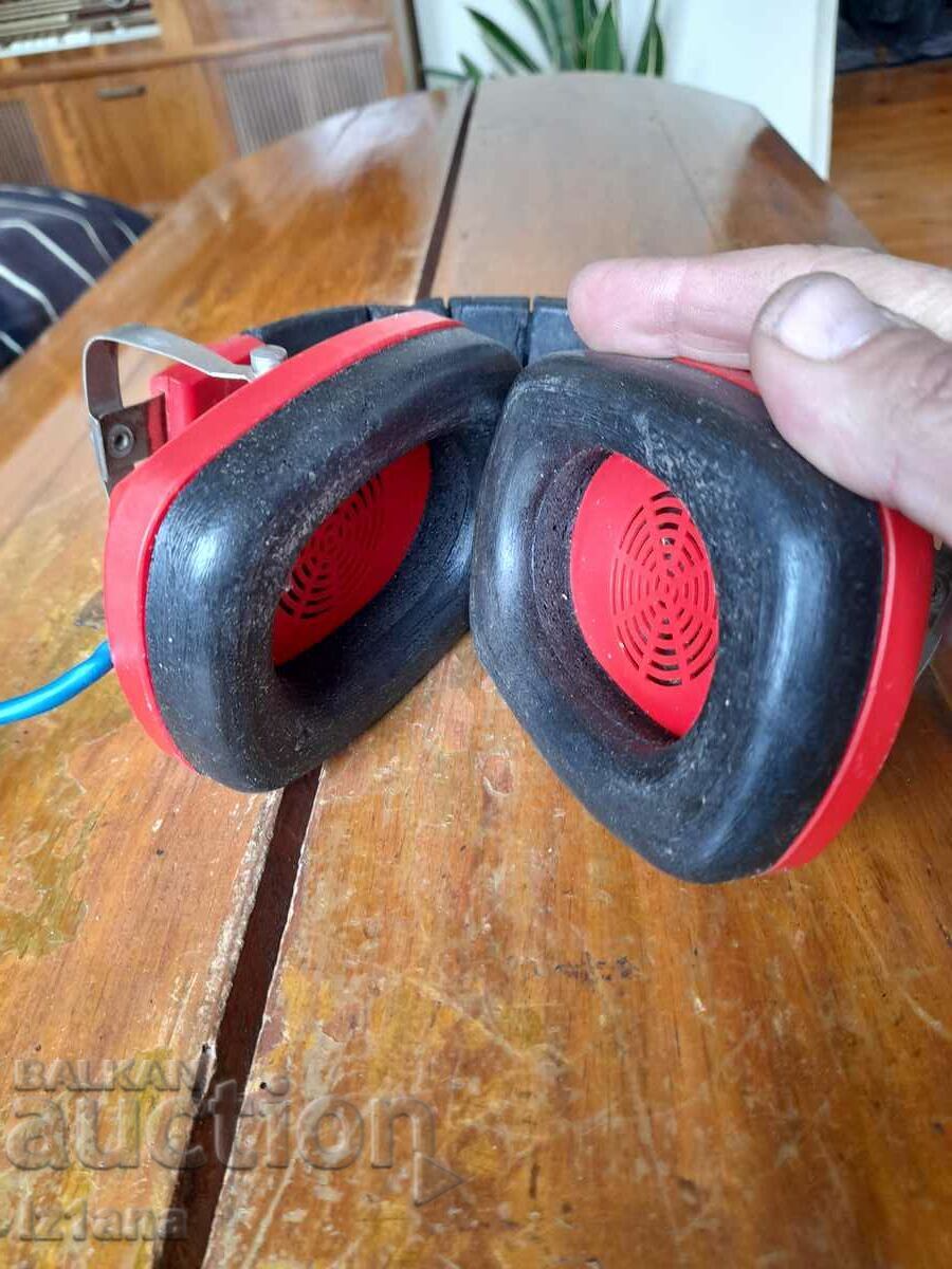 Licitație Căști vechi TDS