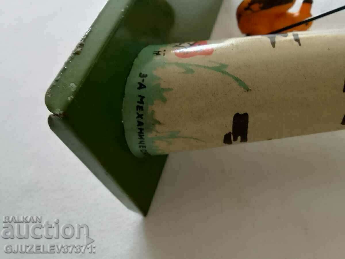 A children's toy, a rare roll-up house with - 6 A children's toy, a rare roll-up house with - 6