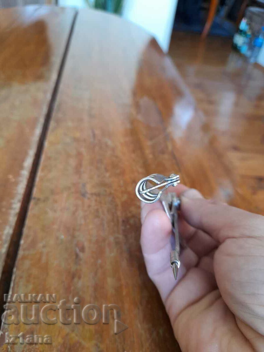 Delivery of Old compass Delivery of Old compass