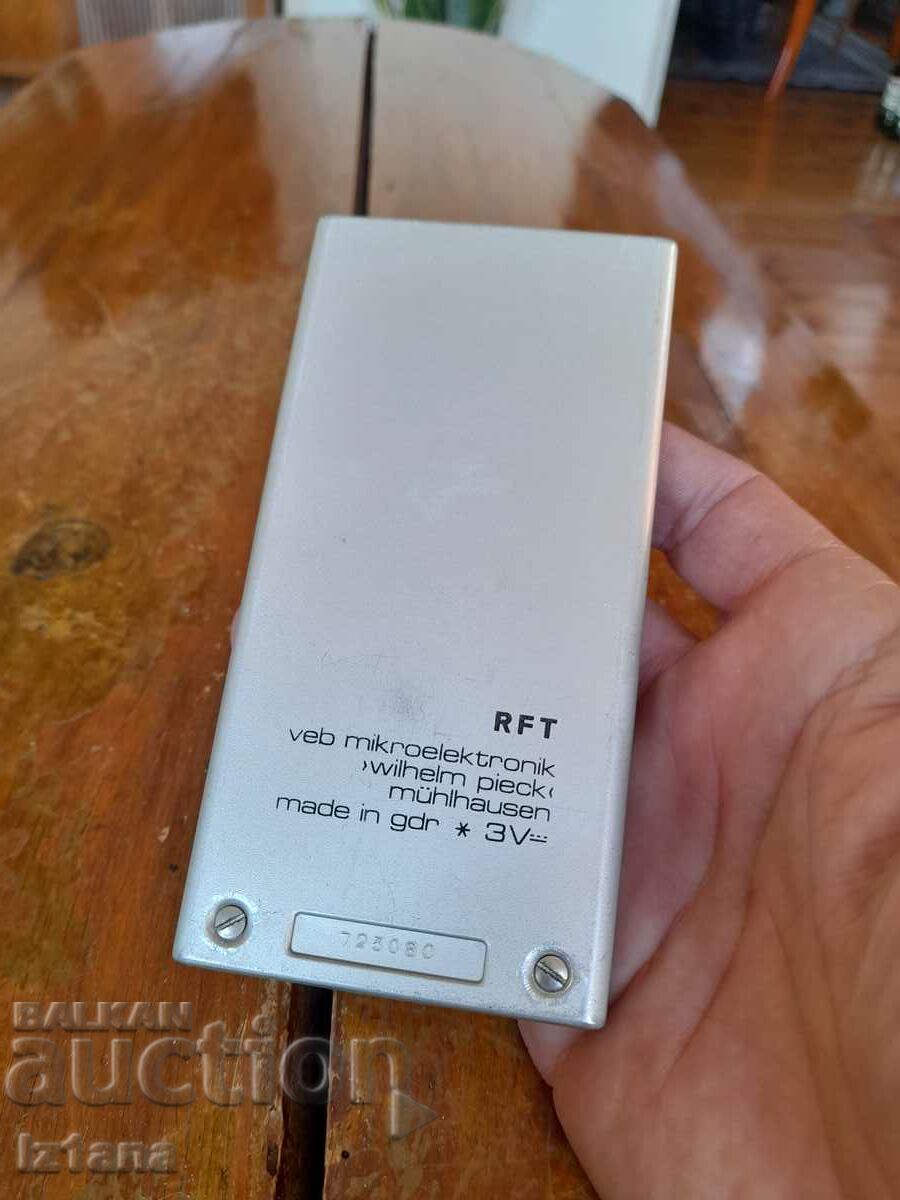 Auction  Old MR 413 calculator