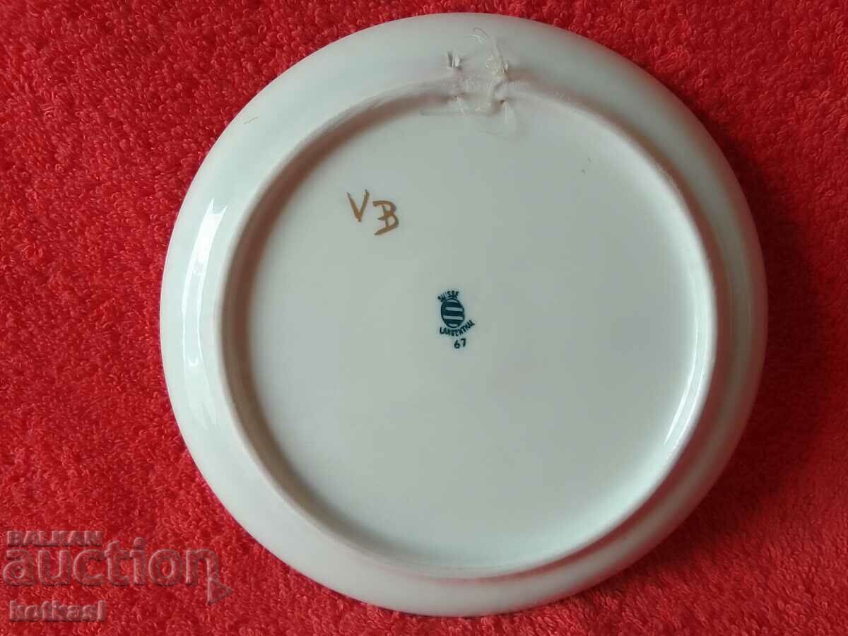 Delivery of Old porcelain plate Blooming flowers marked handwork