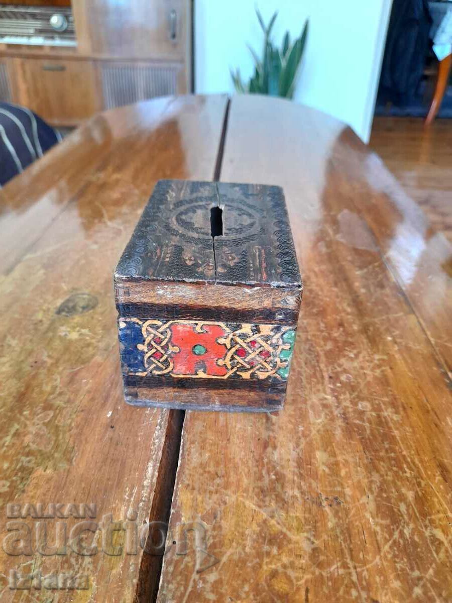 Pușculiță veche din lemn - 5 Pușculiță veche din lemn - 5