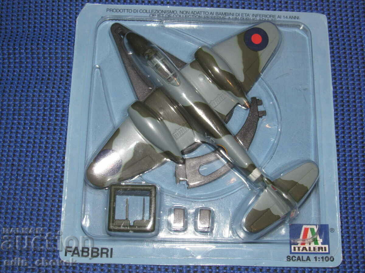 1/100 FABBRI-ITALIERI метален самолет Метеор. Нов