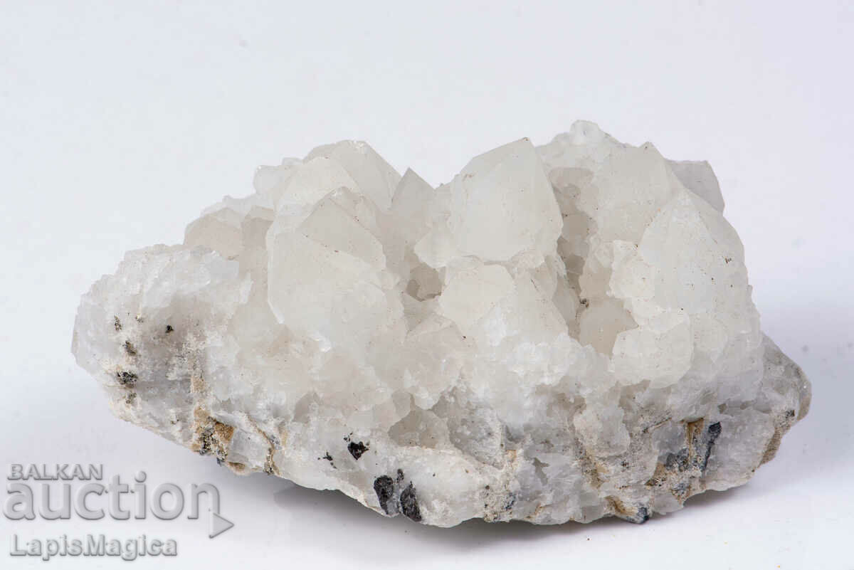 Druse quartz from Bulgaria 444g