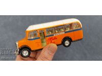 Jucărie veche - „Autobuz”