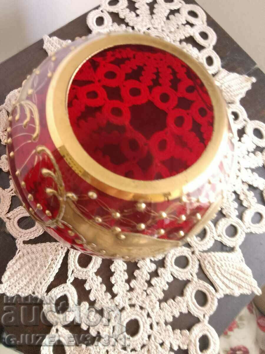 Delivery of hand blown ruby red art glass vase Delivery of hand blown ruby red art glass vase