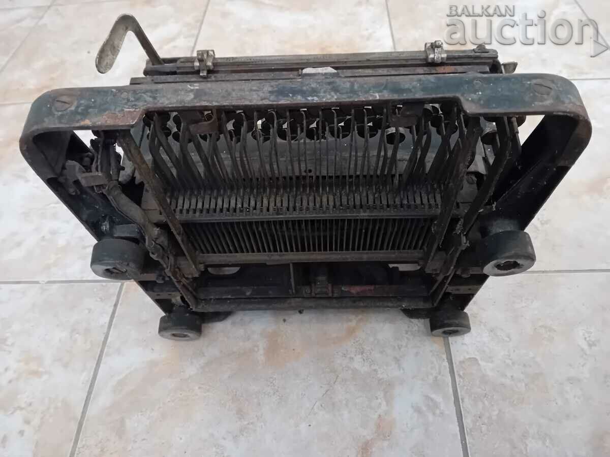 пишеща машина MERCEDES Favorit 30те Германия - 5 пишеща машина MERCEDES Favorit 30те Германия - 5