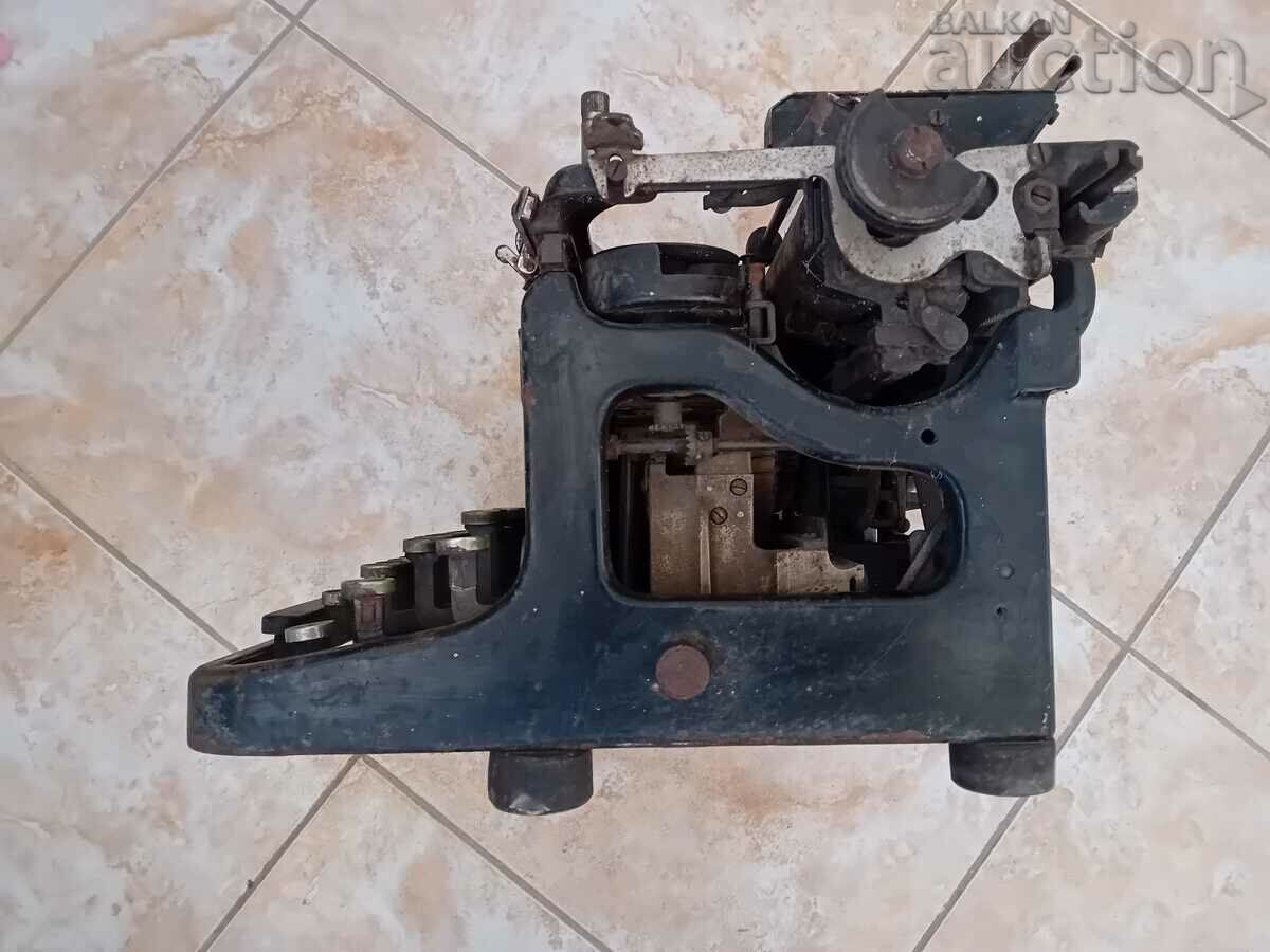 пишеща машина MERCEDES Favorit 30те Германия - 6 пишеща машина MERCEDES Favorit 30те Германия - 6