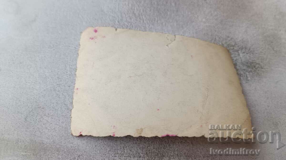 Φωτογραφία Δύο νεαροί άνδρες στην παραλία με τιμή 2.65 BGN | € 1.35 Φωτογραφία Δύο νεαροί άνδρες στην παραλία με τιμή 2.65 BGN | € 1.35