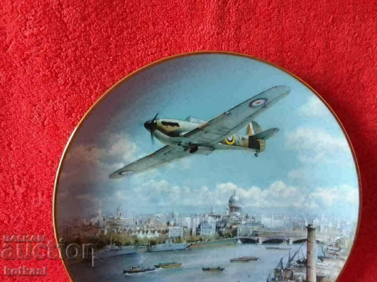 Παλιό πιάτο πορσελάνης με σήμανση υπογεγραμμένα αεροπλάνα με τιμή € 13.29 | 25.99 BGN Παλιό πιάτο πορσελάνης με σήμανση υπογεγραμμένα αεροπλάνα με τιμή € 13.29 | 25.99 BGN