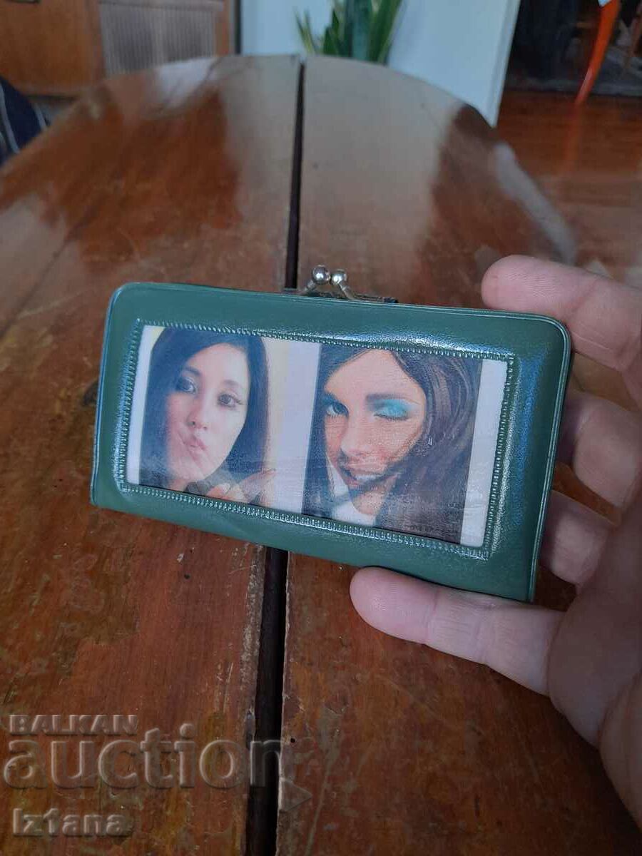 Old lady's purse with price 28.00 BGN | € 14.32 Old lady's purse with price 28.00 BGN | € 14.32