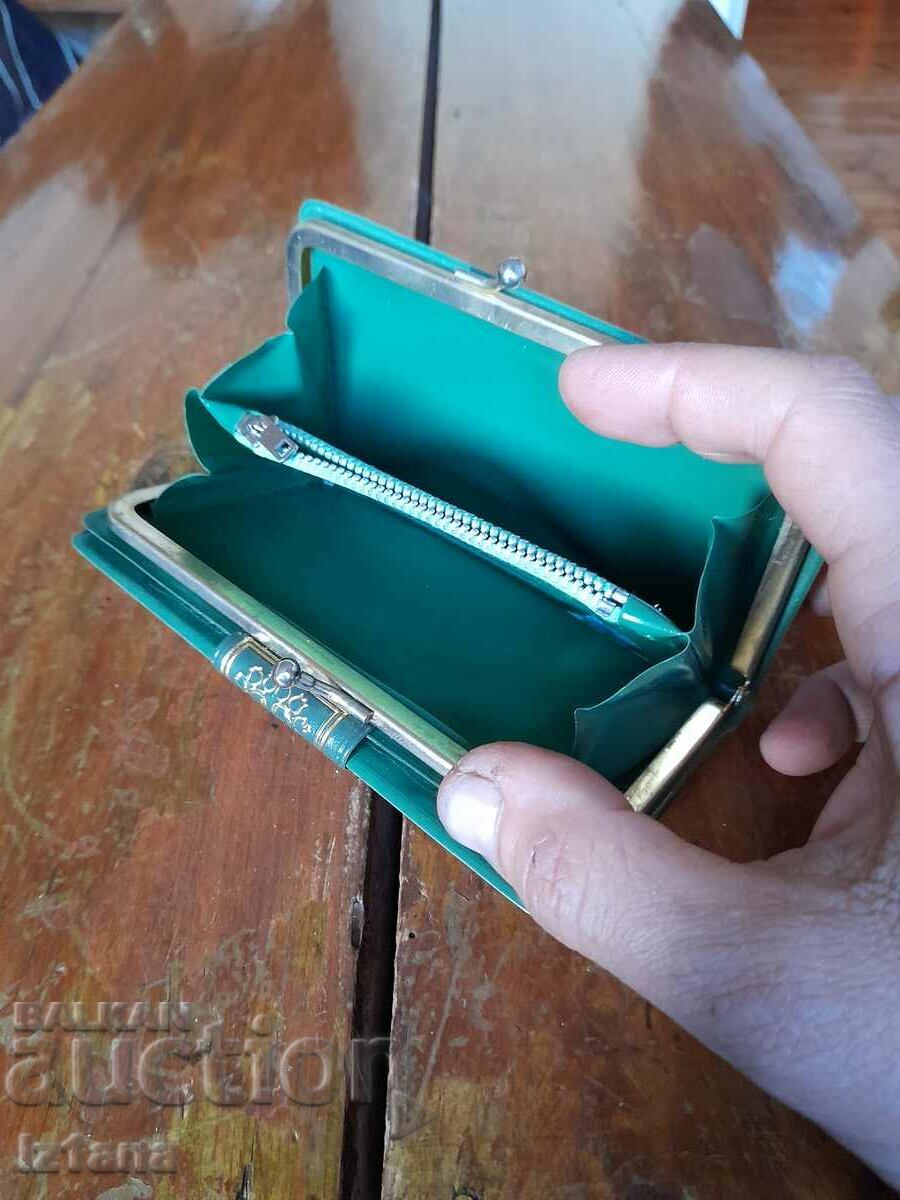 Old lady's purse - 5 Old lady's purse - 5