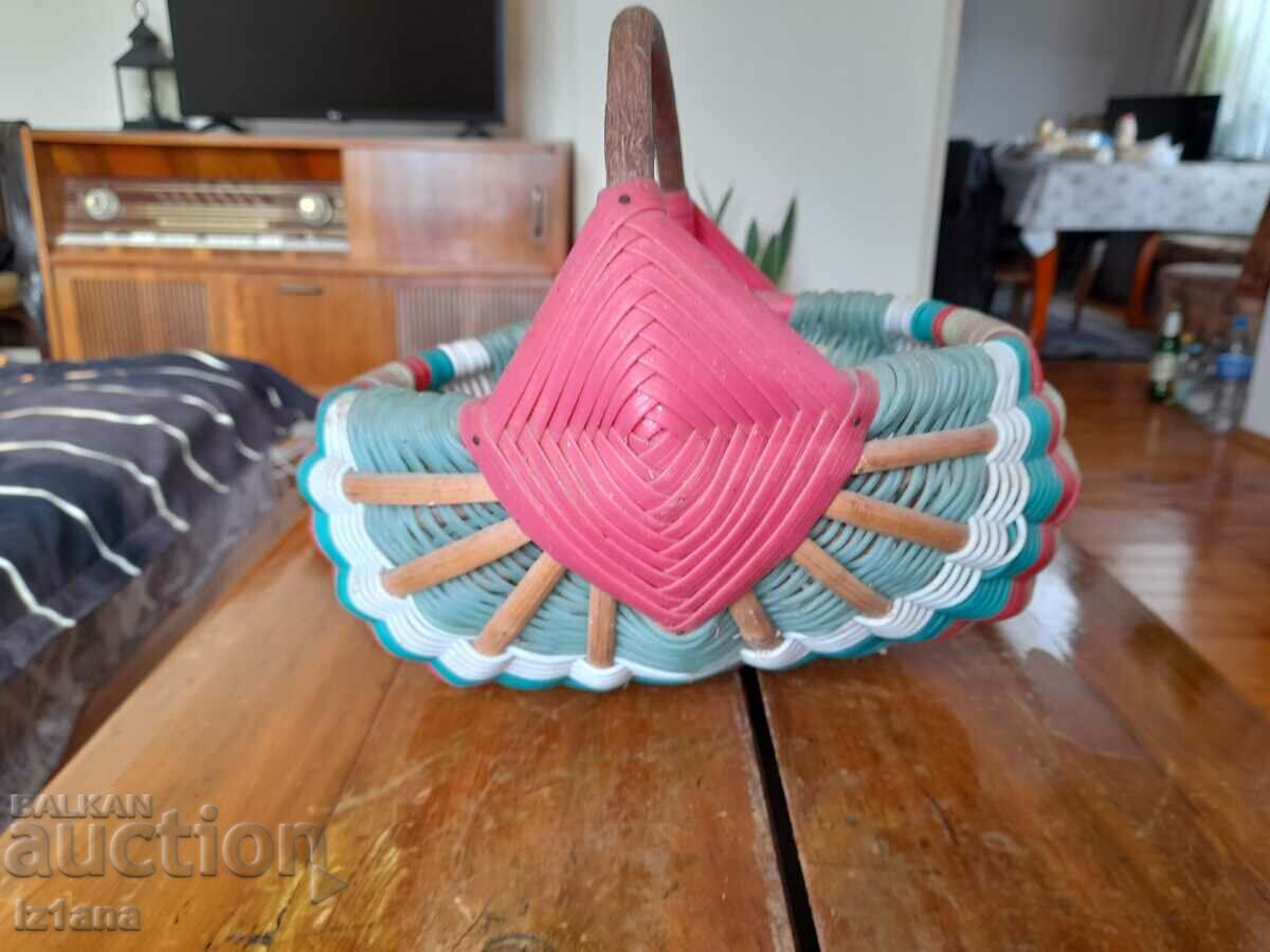 An old basket An old basket