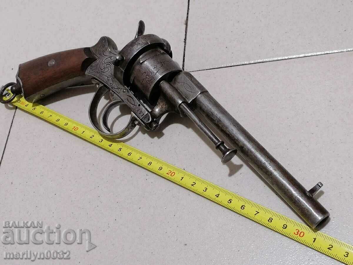 Revolver francez cu știft Lefoucher, țeava de 9 mm, anii 1960