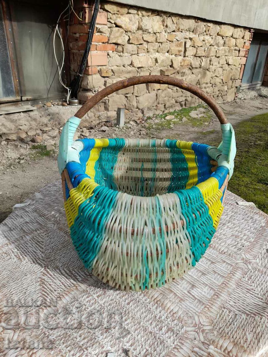 An old basket with price 65.00 BGN | € 33.23 An old basket with price 65.00 BGN | € 33.23