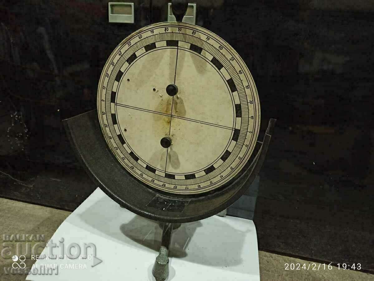 Optical circle demonstrator. suitable for collection or decoration Optical circle demonstrator. suitable for collection or decoration