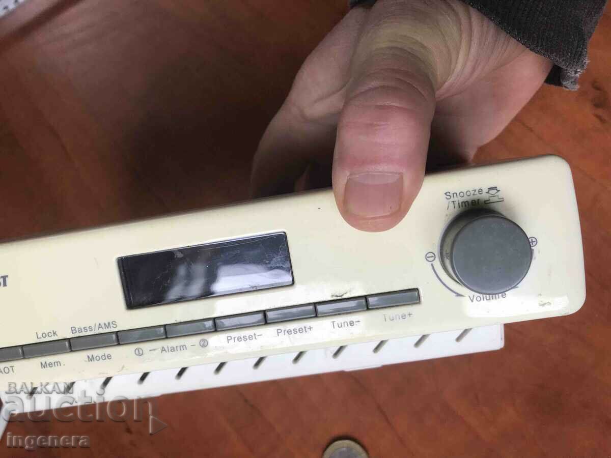 Auction  RADIO RADIO