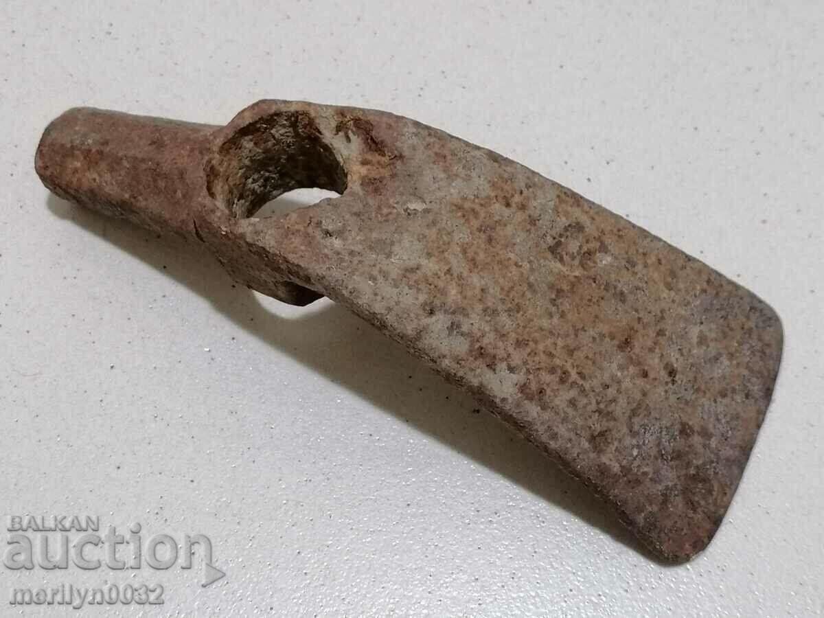 Renaissance carpenter's tesla primitive with price 51.00 BGN | € 26.08