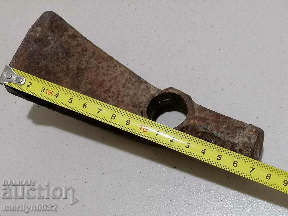 Auction  Renaissance carpenter's tesla primitive