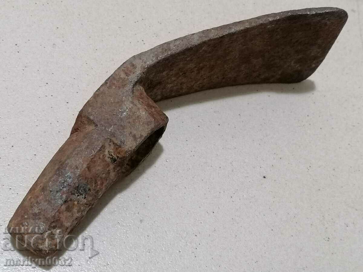 Delivery of Renaissance carpenter's tesla primitive