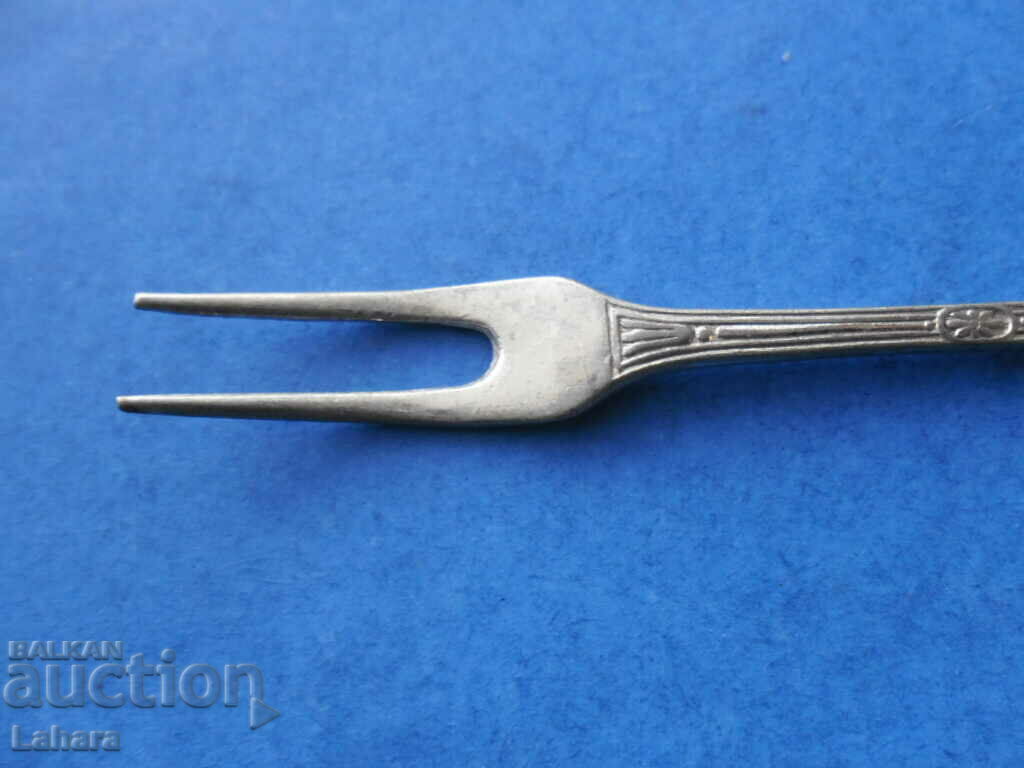 Furculiță suvenir, furculiță de colecție cu preț 7.00 BGN | € 3.58 Furculiță suvenir, furculiță de colecție cu preț 7.00 BGN | € 3.58