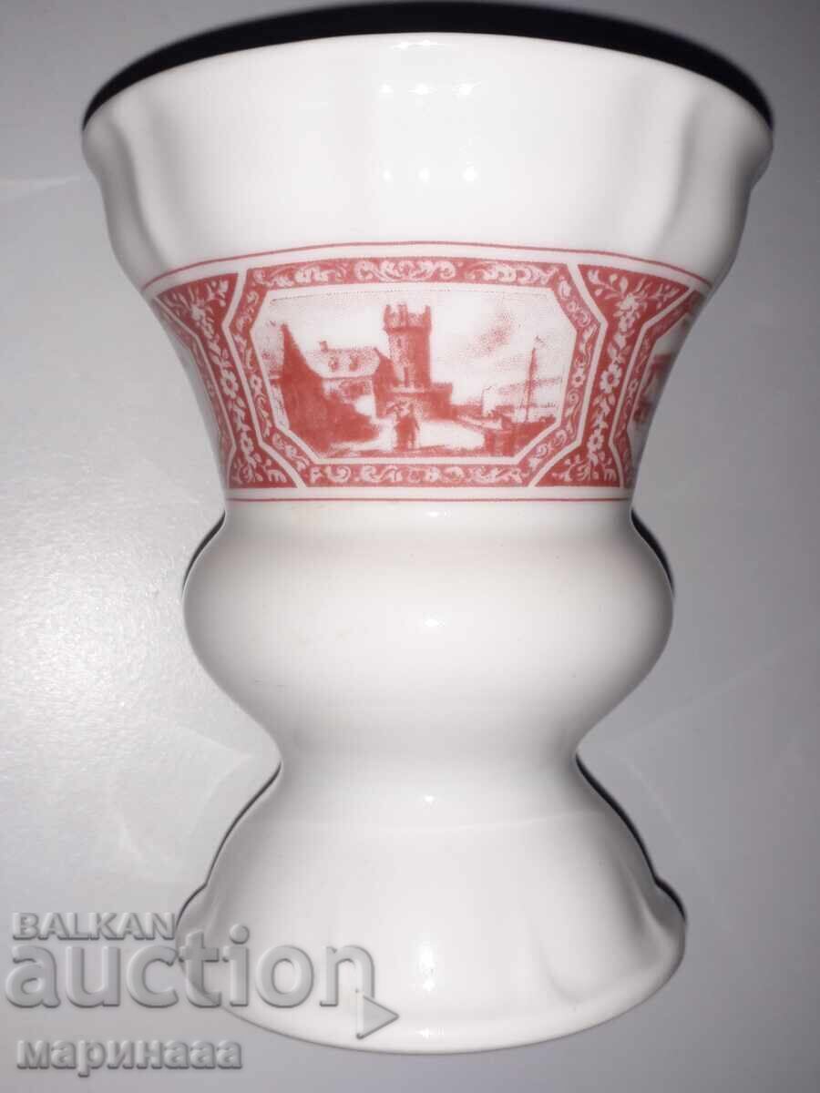 ВАЗА- ЧАША ''HEINRICH''. ПОРЦЕЛАН. ГЕРМАНИЯ с цена 4.00 лв. | € 2.05 ВАЗА- ЧАША ''HEINRICH''. ПОРЦЕЛАН. ГЕРМАНИЯ с цена 4.00 лв. | € 2.05