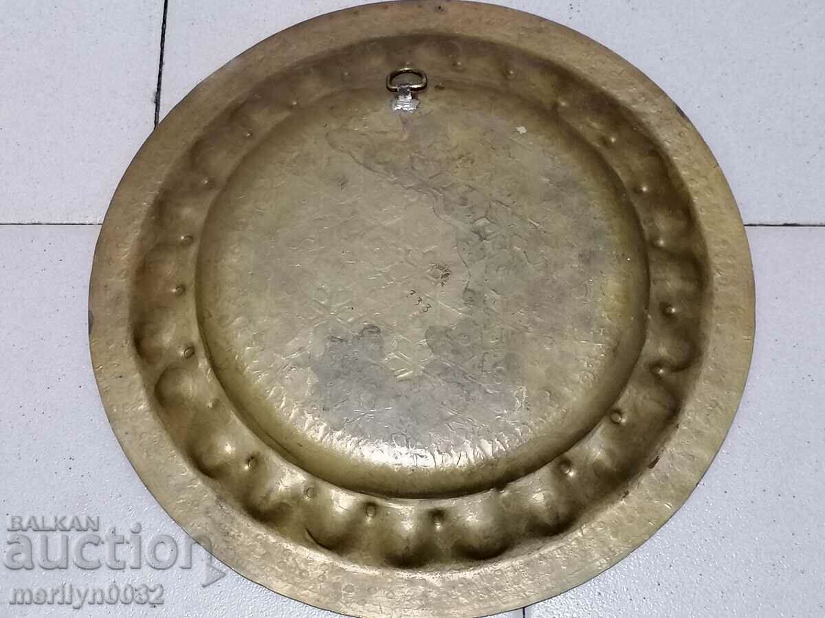 Delivery of Hand hammered tray brass wall plate 1960s decoration Delivery of Hand hammered tray brass wall plate 1960s decoration