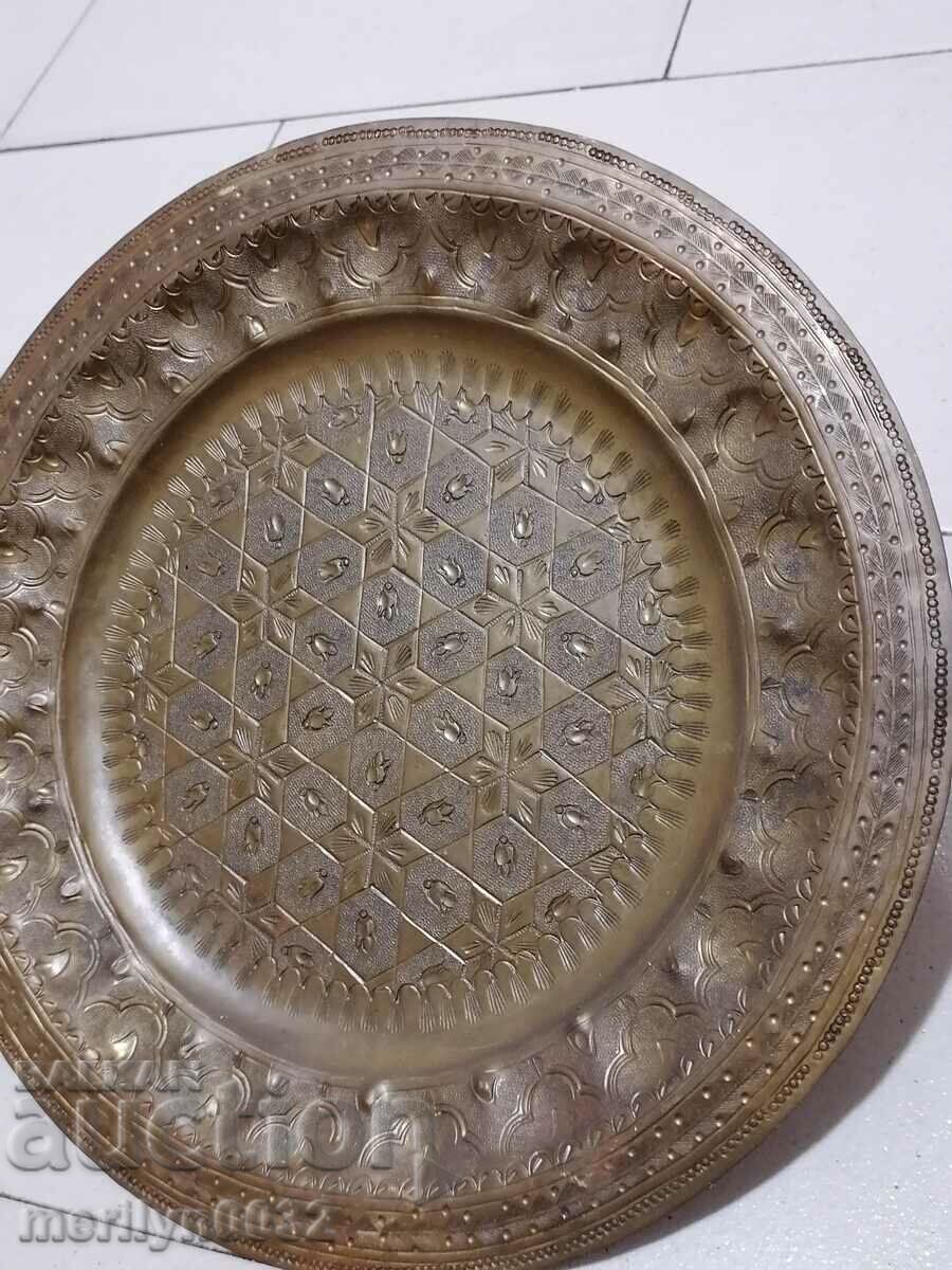 Hand hammered tray brass wall plate 1960s decoration - 7 Hand hammered tray brass wall plate 1960s decoration - 7