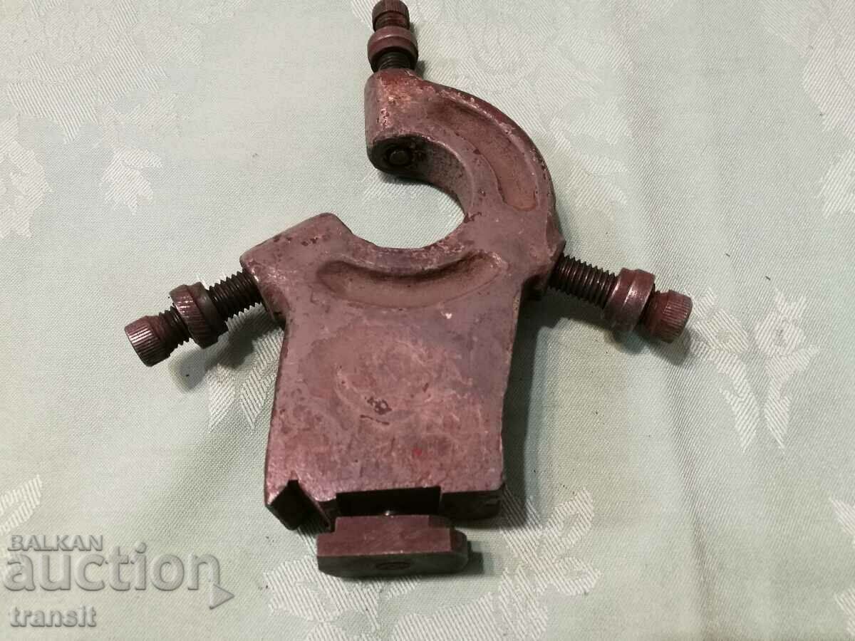 Lunet, lathe with price 39.00 BGN | € 19.94