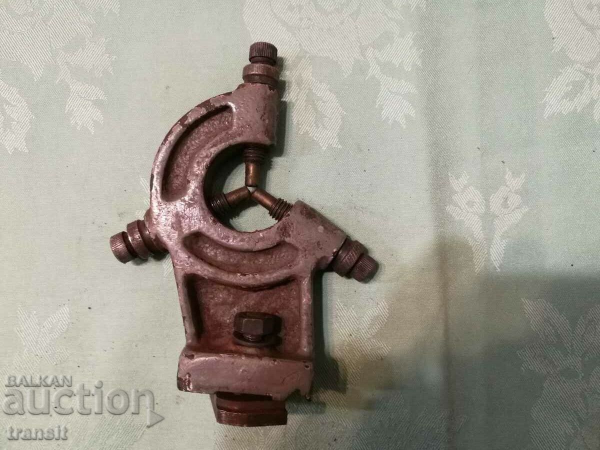 Auction  Lunet, lathe