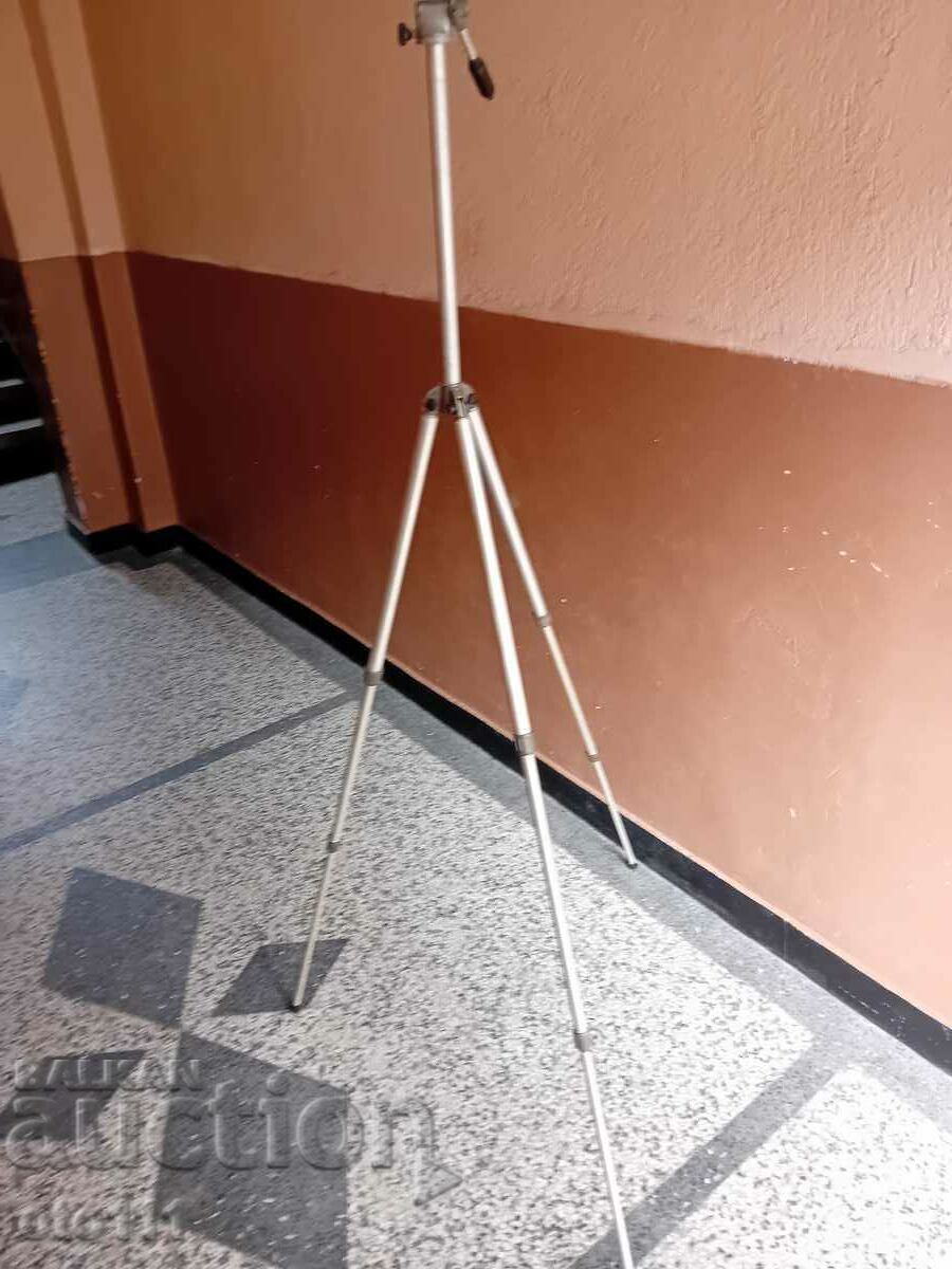 ΤΡΙΠΟΔΟ ΓΙΑ ΚΑΜΕΡΑ με τιμή 50.00 BGN | € 25.56 ΤΡΙΠΟΔΟ ΓΙΑ ΚΑΜΕΡΑ με τιμή 50.00 BGN | € 25.56