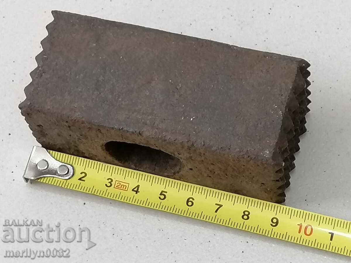 Delivery of Old mason's hammer, axe, axe, flail, tokmak, crowbar Delivery of Old mason's hammer, axe, axe, flail, tokmak, crowbar