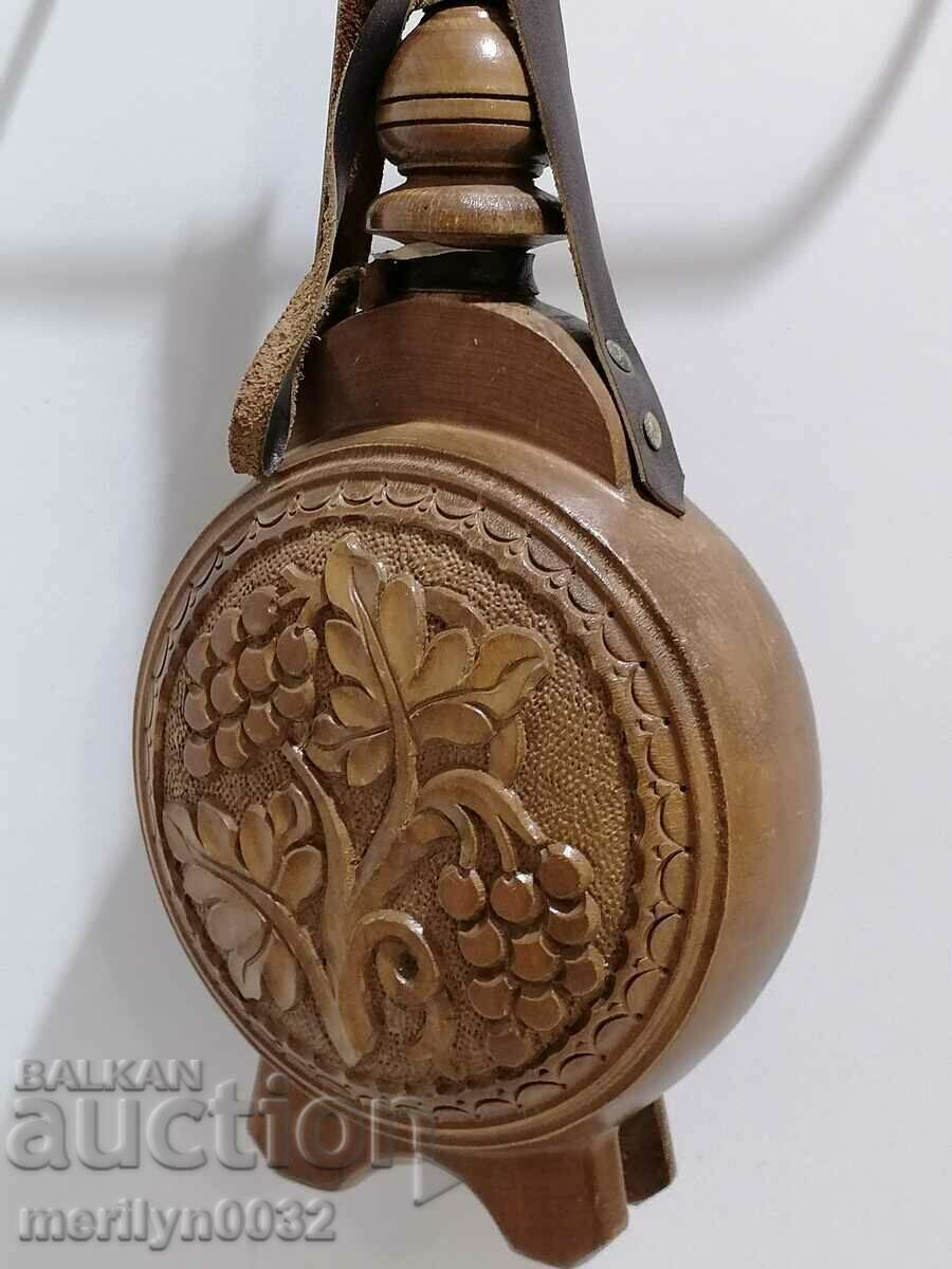 Carved baklica from walnut, buckel, wooden with price 71.00 BGN | € 36.30 Carved baklica from walnut, buckel, wooden with price 71.00 BGN | € 36.30