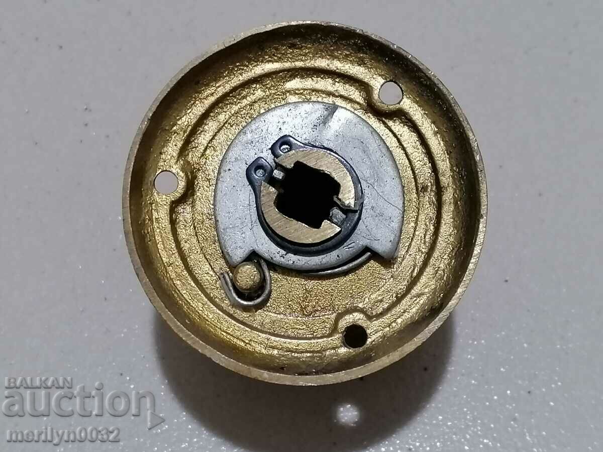 Delivery of Old door handle bronze lock hardware