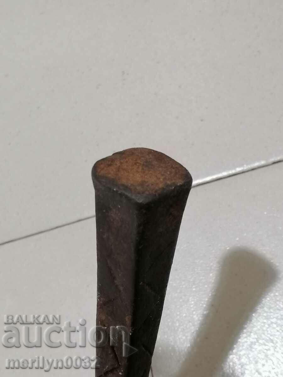 Old anvil for clipping hair, wrought iron - 6