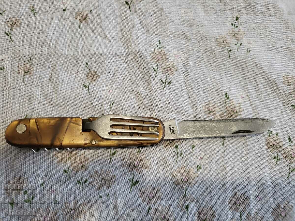 Cuțit pliant de colecție Petko Denev cu preț € 12.00 | 23.47 BGN