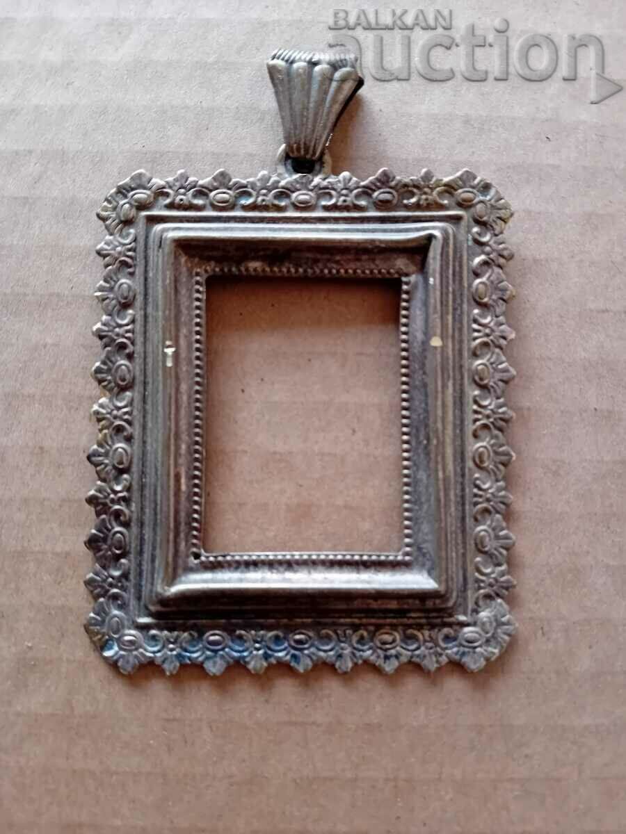 frame hardware for a small picture icon 19th century with price 31.00 BGN | € 15.85 frame hardware for a small picture icon 19th century with price 31.00 BGN | € 15.85