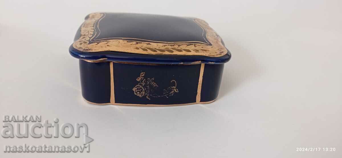 Limoges porcelain jewelry box