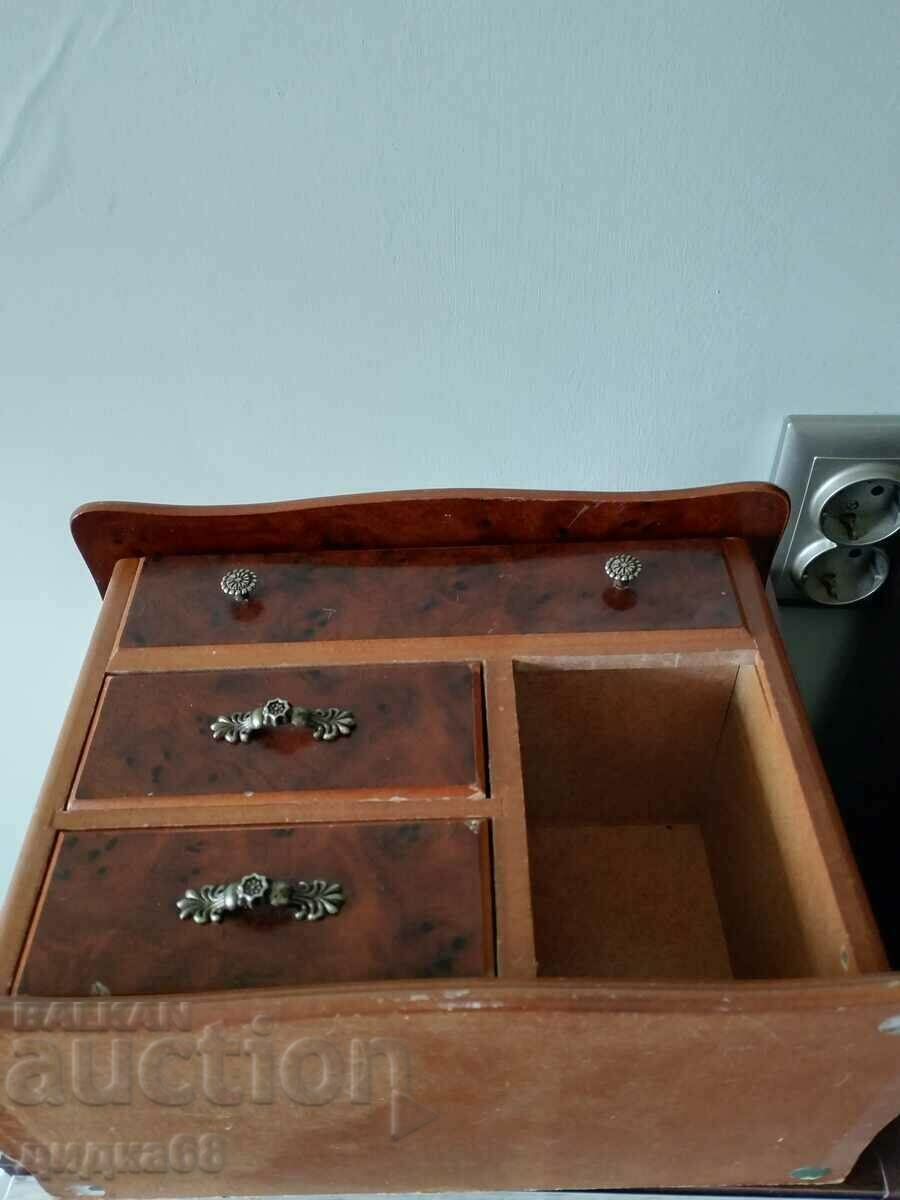 Дървена кутия за бижута - 6 Дървена кутия за бижута - 6